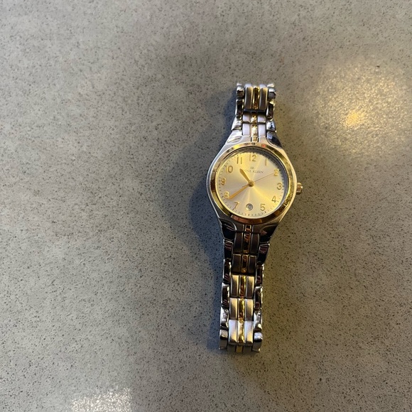 Watch - Picture 2 of 2